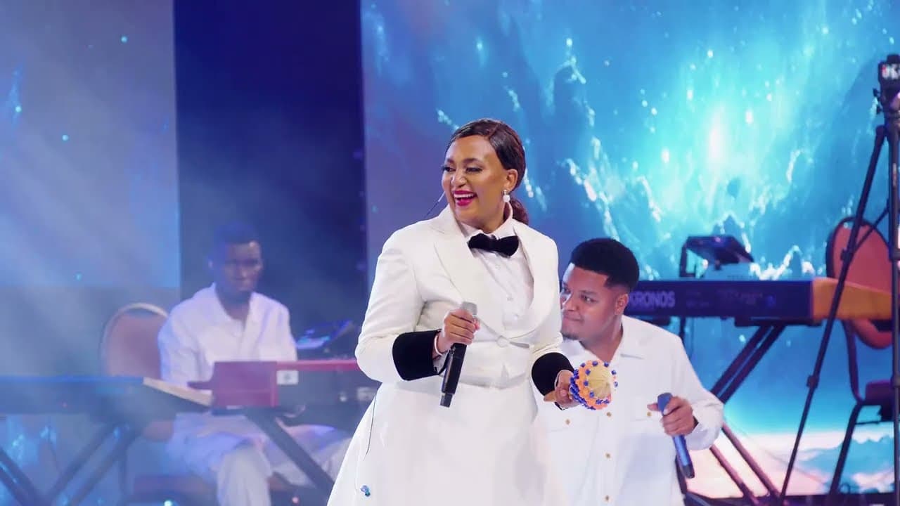 Bella Kombo – The Joy Of The Lord