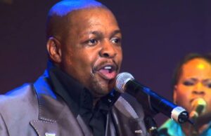 Solomon Mahlangu – Siyabonga Jesu Solomon Mahlangu - Siyabonga Jesu