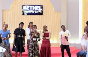 Bethel Praise Team – Mimi Siwezi Neno Lolote Bila Wewe Yesu Bethel Praise Team - Mimi Siwezi Neno Lolote Bila Wewe Yesu