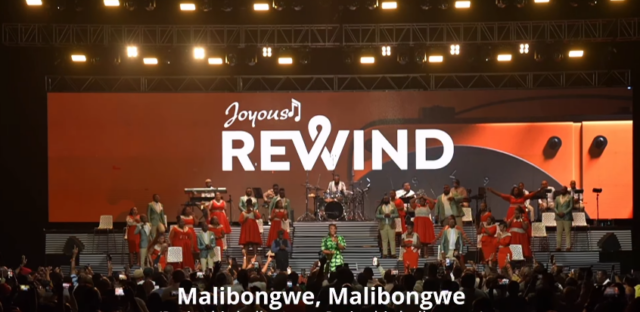 Joyous Celebration Ft. Kholiwe – Wenzile Rewind