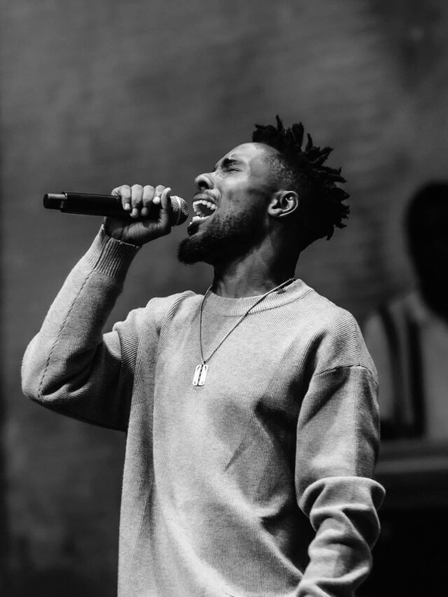 Zoravo - Hapa Duniani