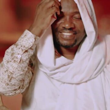 Ambwene Mwasongwe – Utukufu